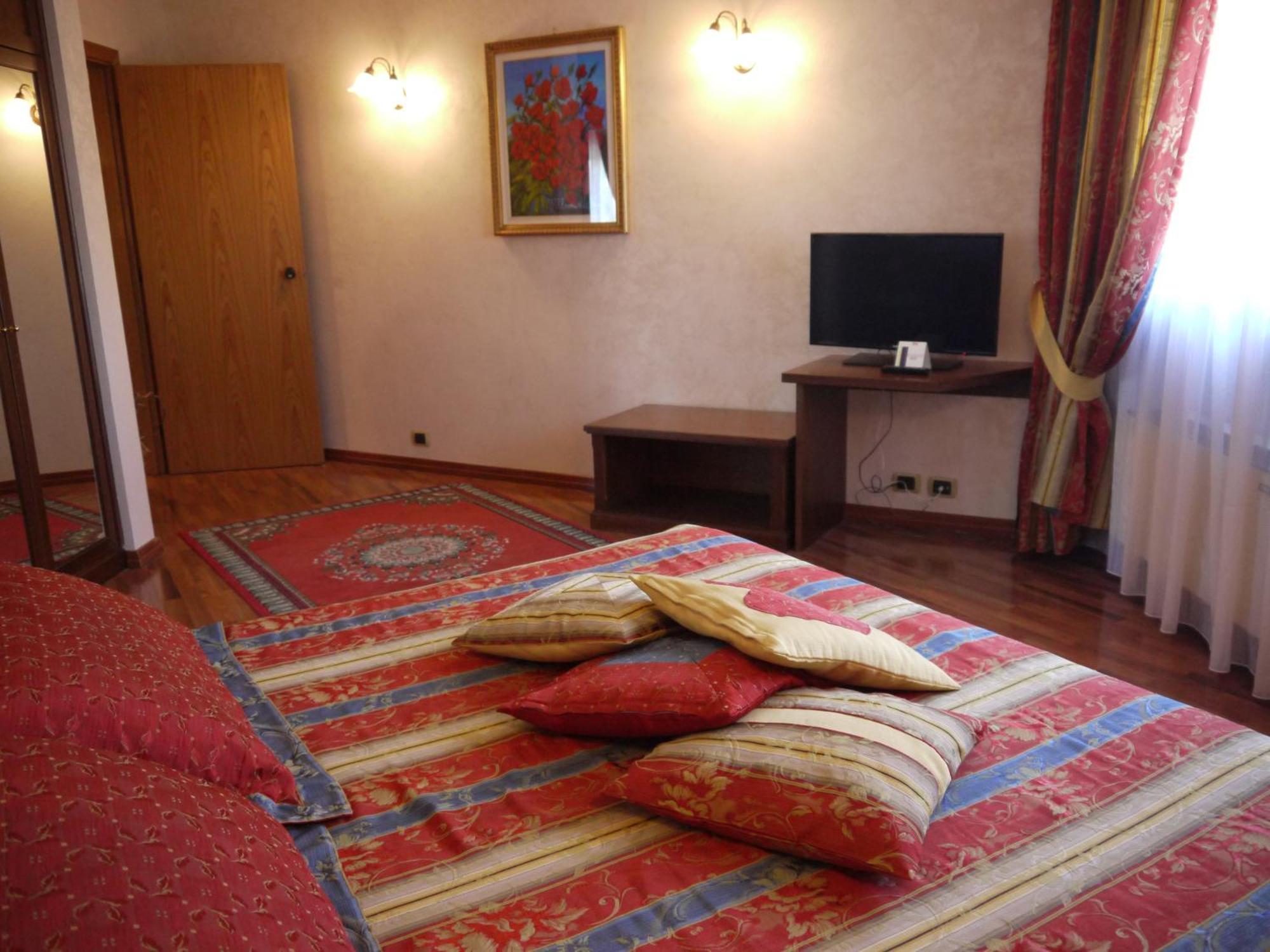 Hotel La Ruota Pianfei Buitenkant foto