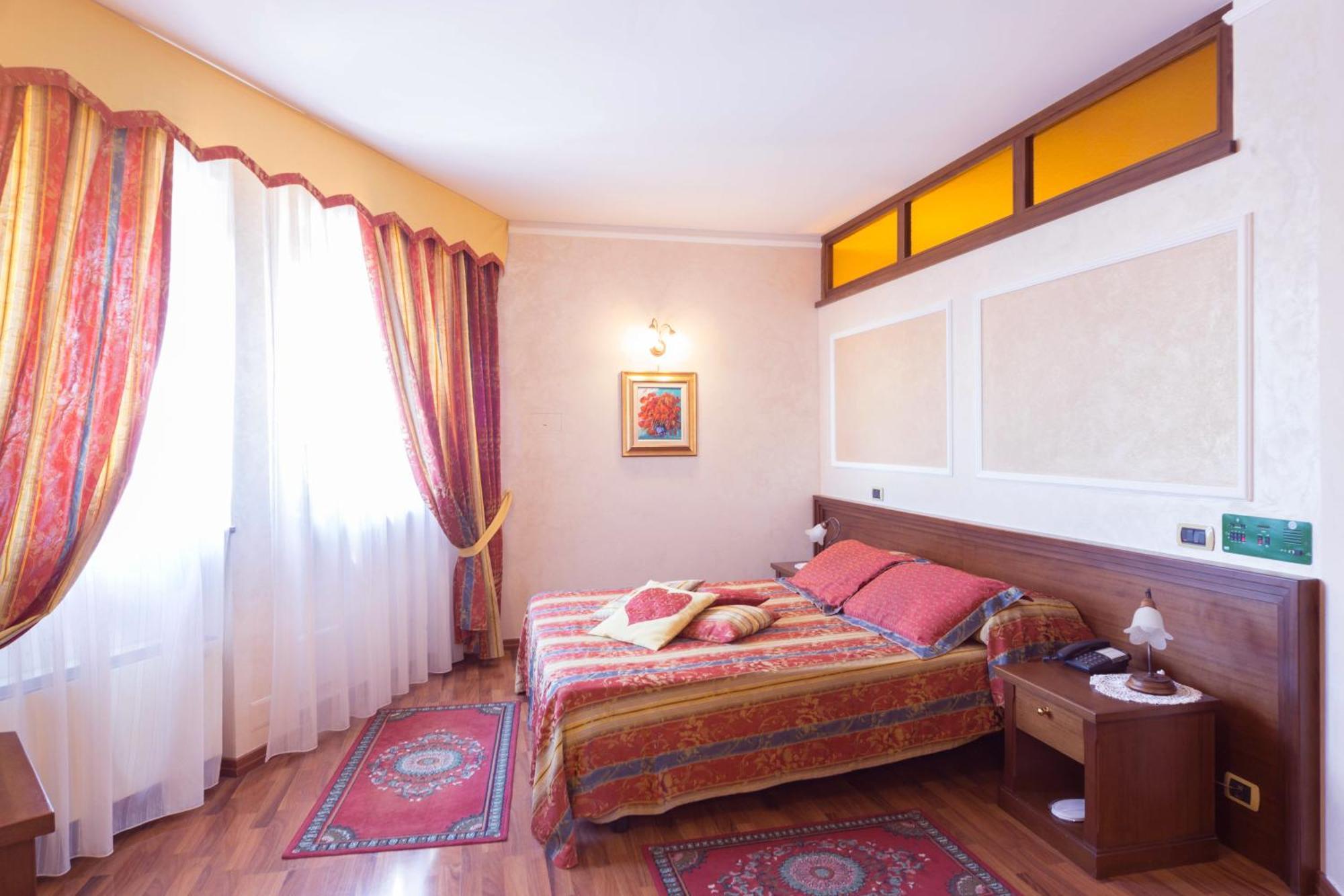 Hotel La Ruota Pianfei Buitenkant foto