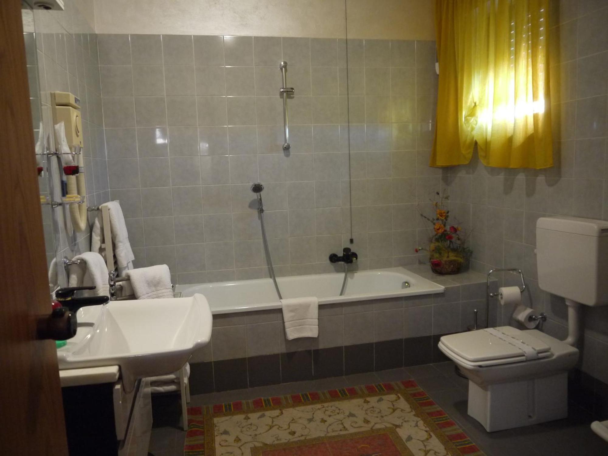 Hotel La Ruota Pianfei Buitenkant foto