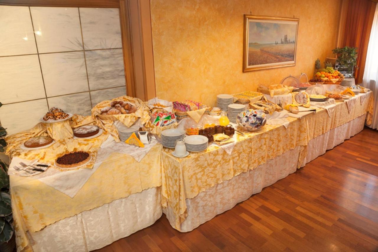 Hotel La Ruota Pianfei Buitenkant foto